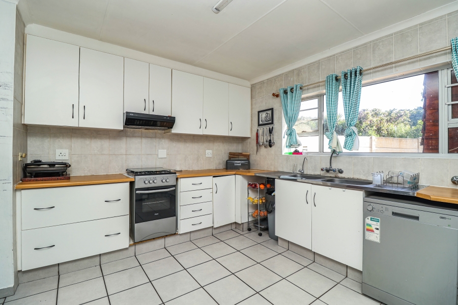 4 Bedroom Property for Sale in Riverside Western Cape